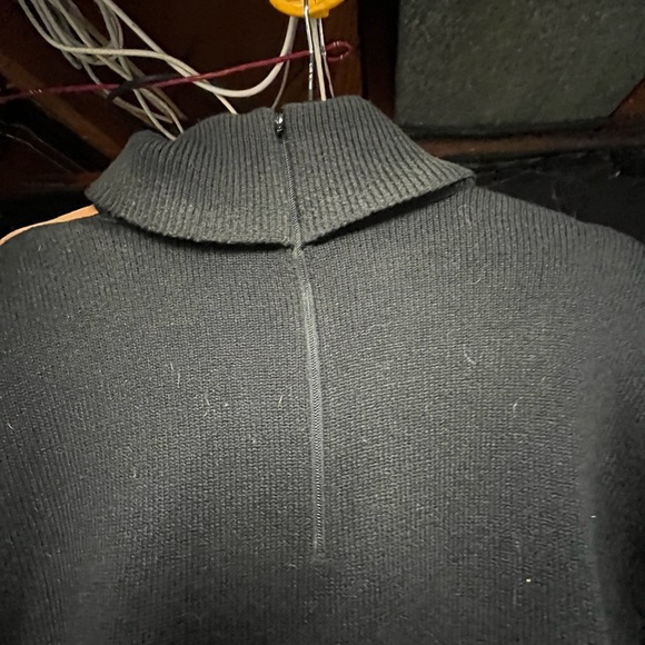 Geometric Colorblock Women's Turtleneck Sweater - Picture 3 of 9